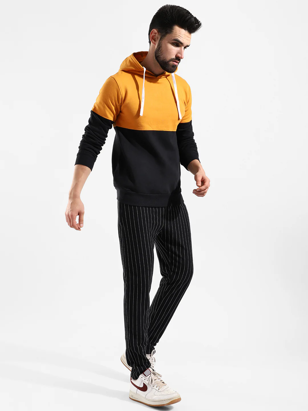 Cotton Colour-Blocked Regular Fit Tracksuit For Casual Wear - Image 3