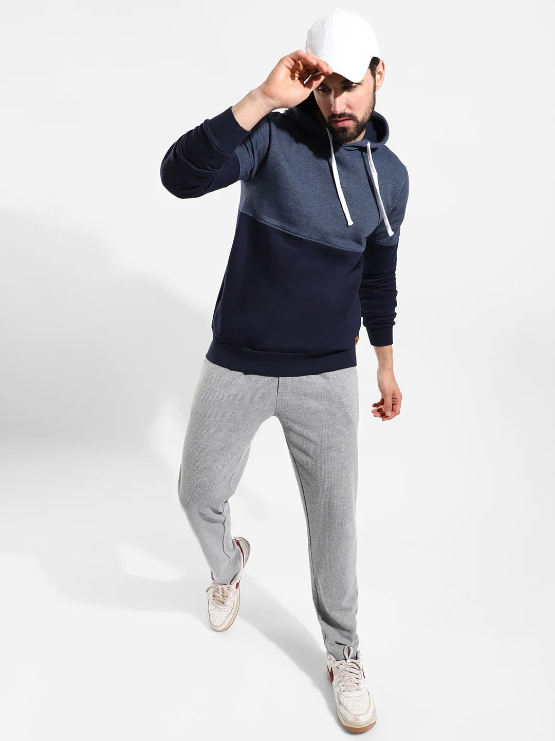 Cotton Colour-Blocked Regular Fit Tracksuit For Casual Wear - Image 5