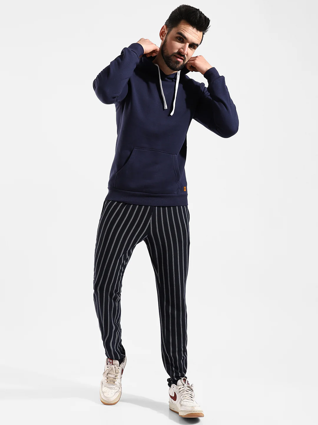 Cotton Solid Regular Fit Tracksuit For Casual Wear - Image 2
