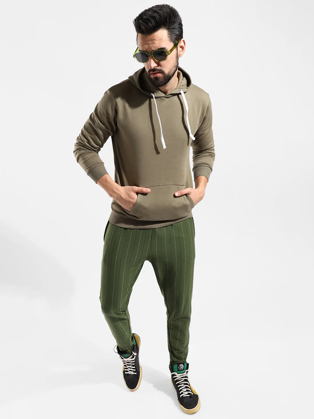 Cotton Solid Regular Fit Tracksuit For Casual Wear