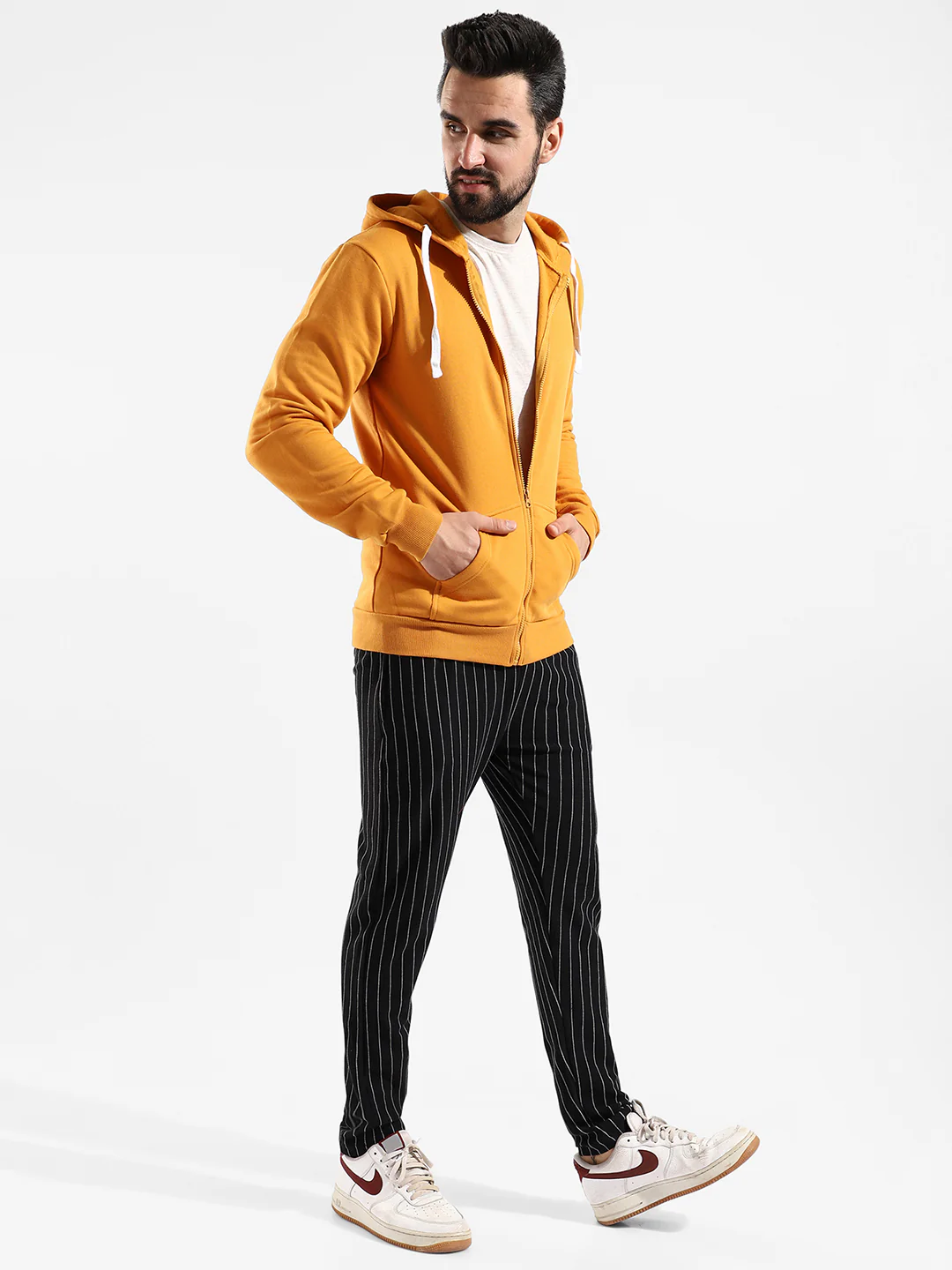 Cotton Solid Regular Fit Tracksuit For Casual Wear - Image 3