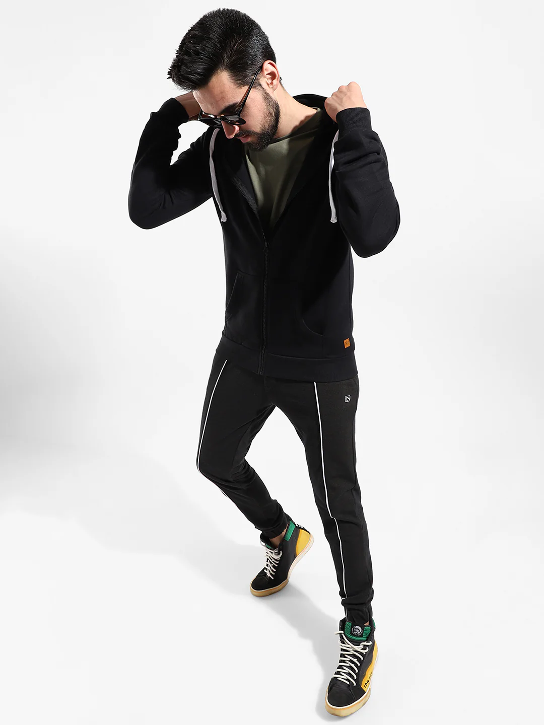 Cotton Solid Regular Fit Tracksuit For Casual Wear - Image 5