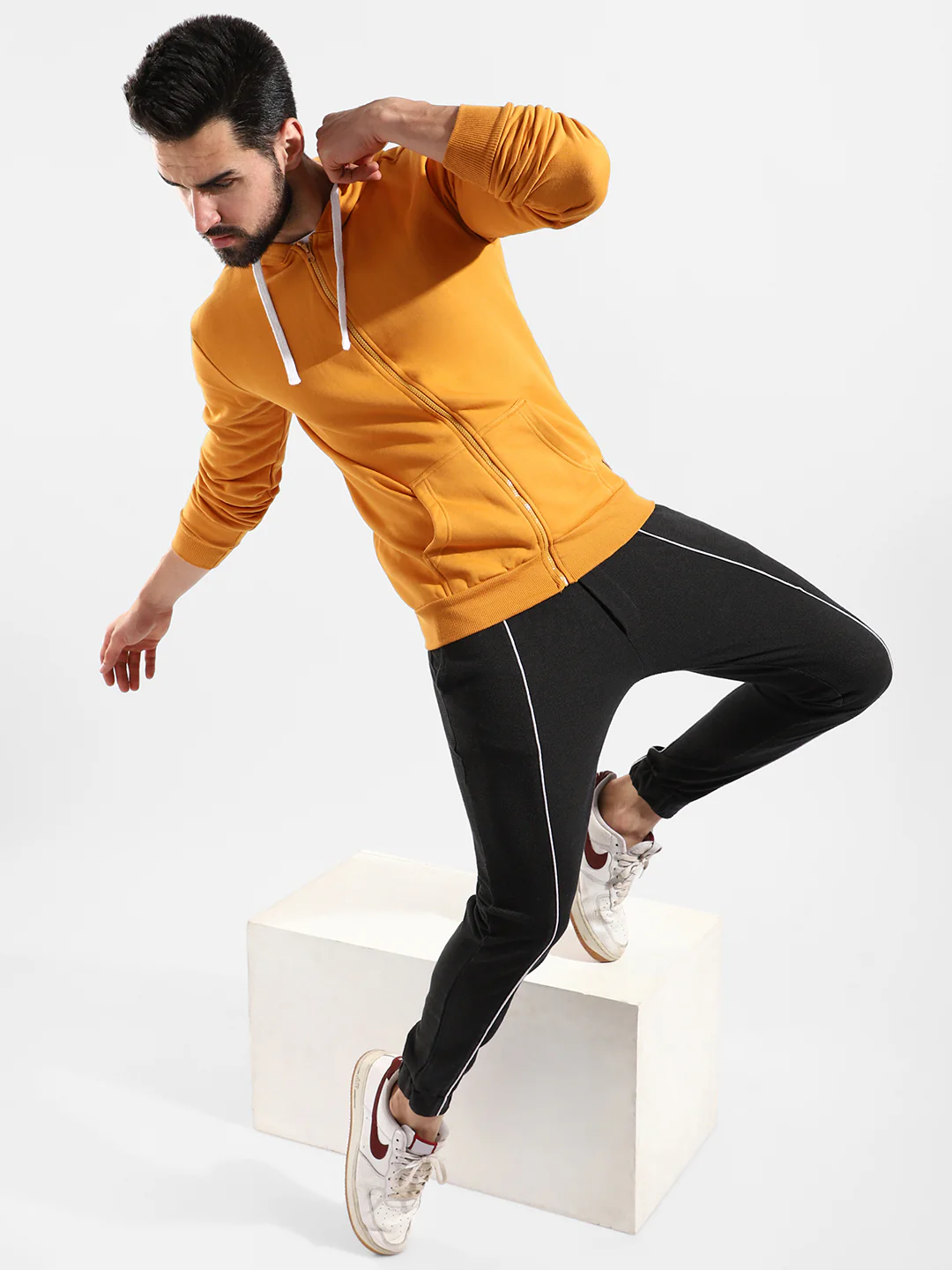 Cotton Solid Regular Fit Tracksuit For Casual Wear