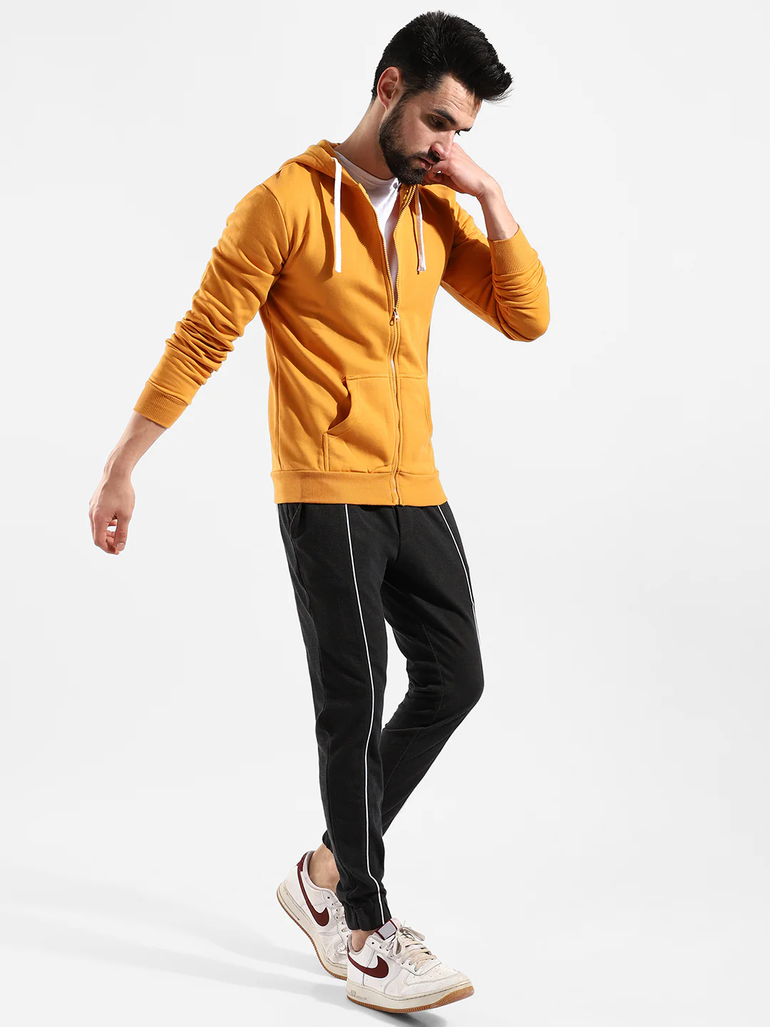 Cotton Solid Regular Fit Tracksuit For Casual Wear - Image 3