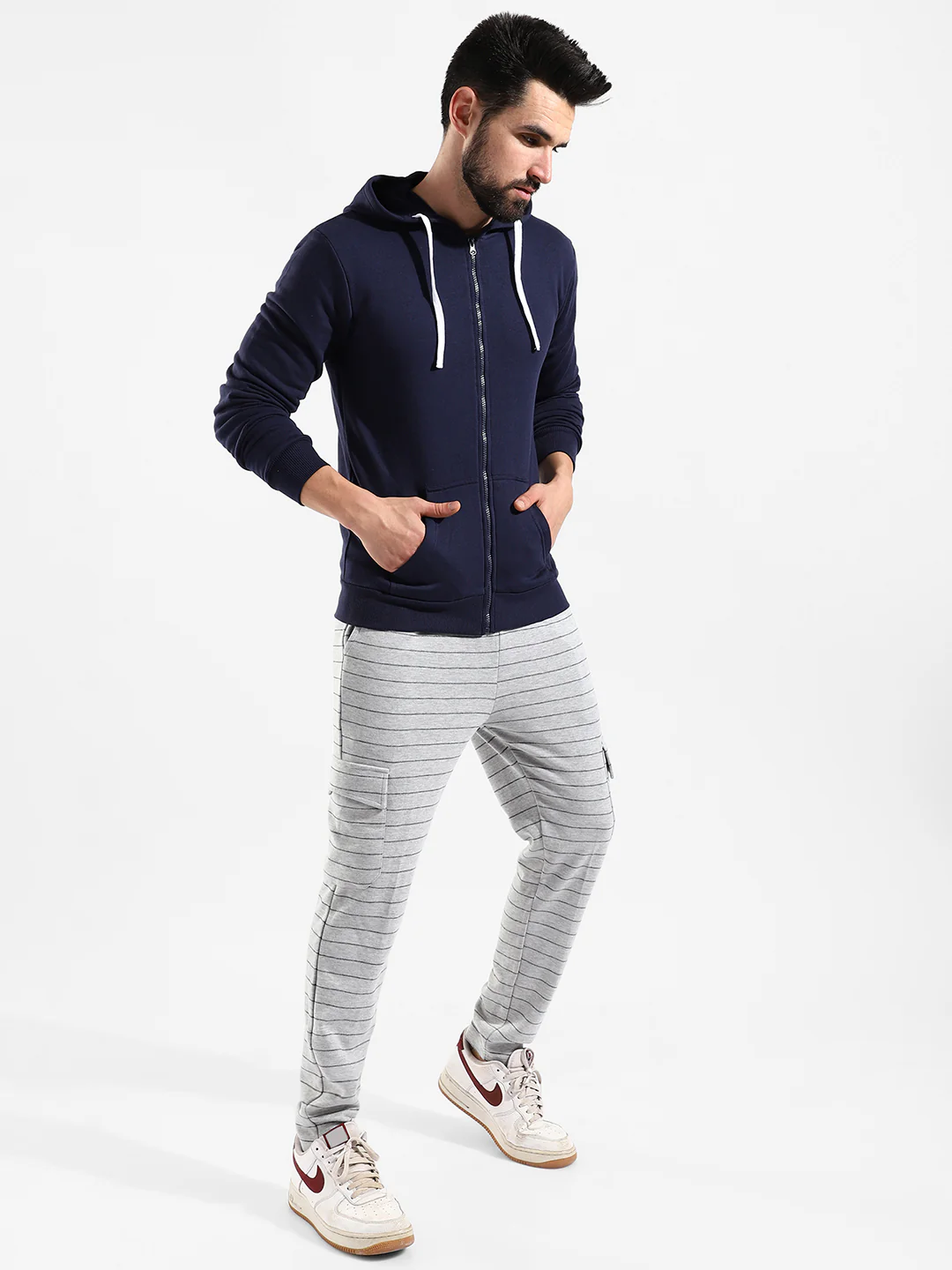 Cotton Solid Regular Fit Tracksuit For Casual Wear - Image 3