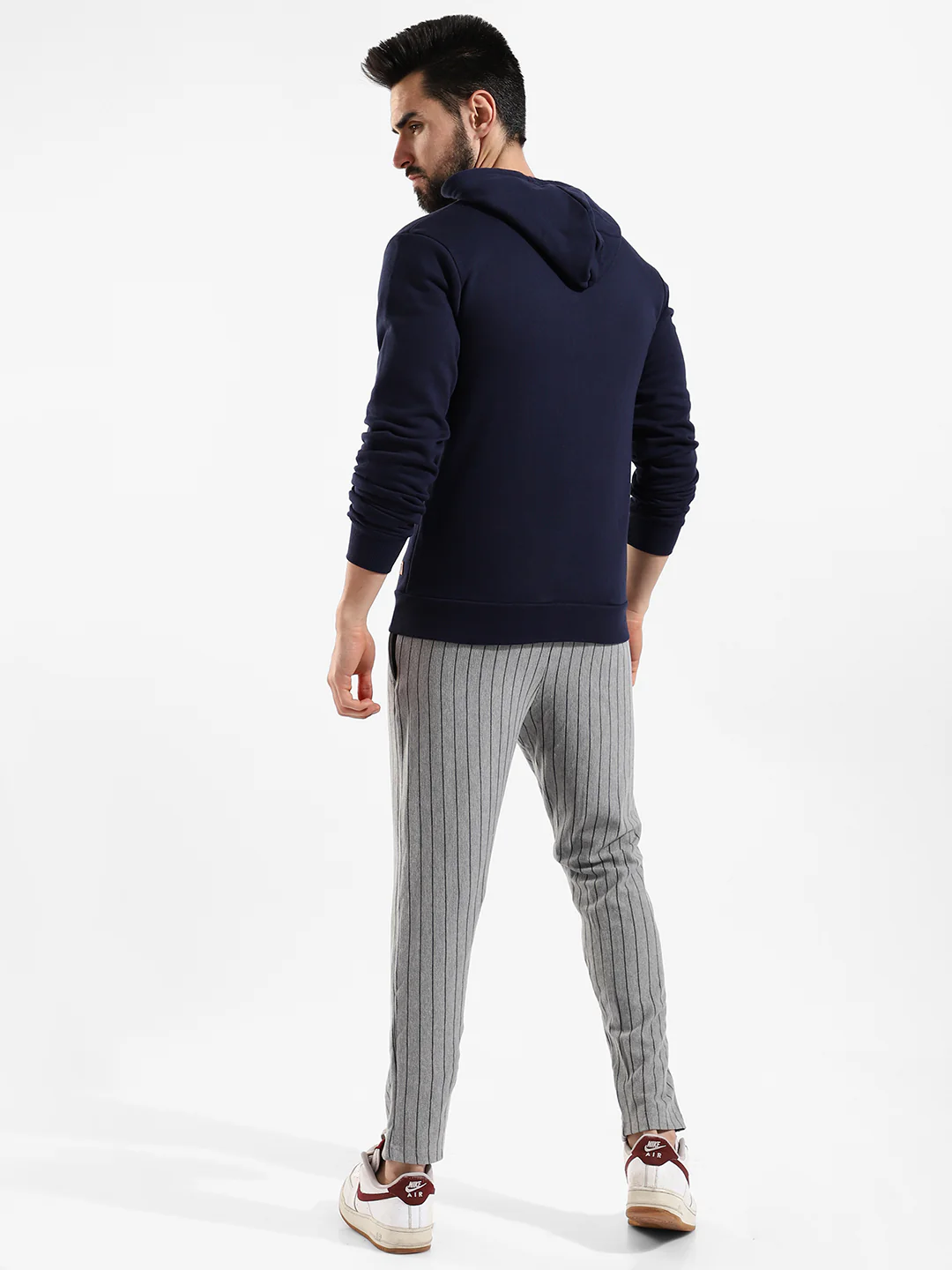 Cotton Solid Regular Fit Tracksuit For Casual Wear - Image 4