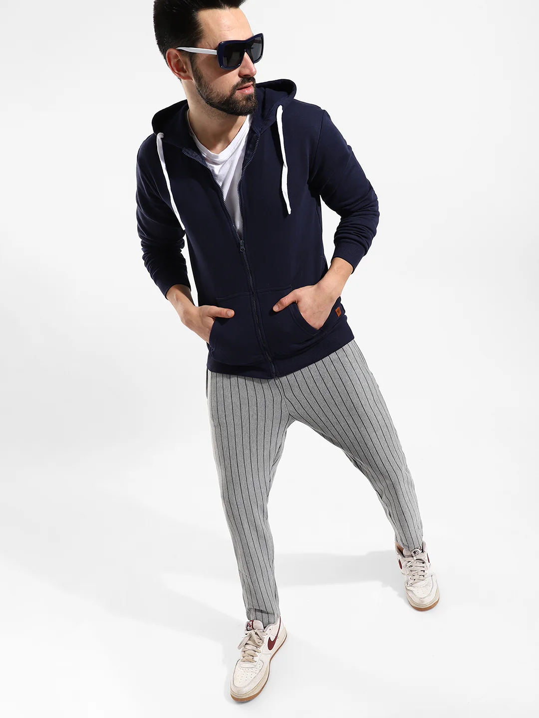 Cotton Solid Regular Fit Tracksuit For Casual Wear - Image 5