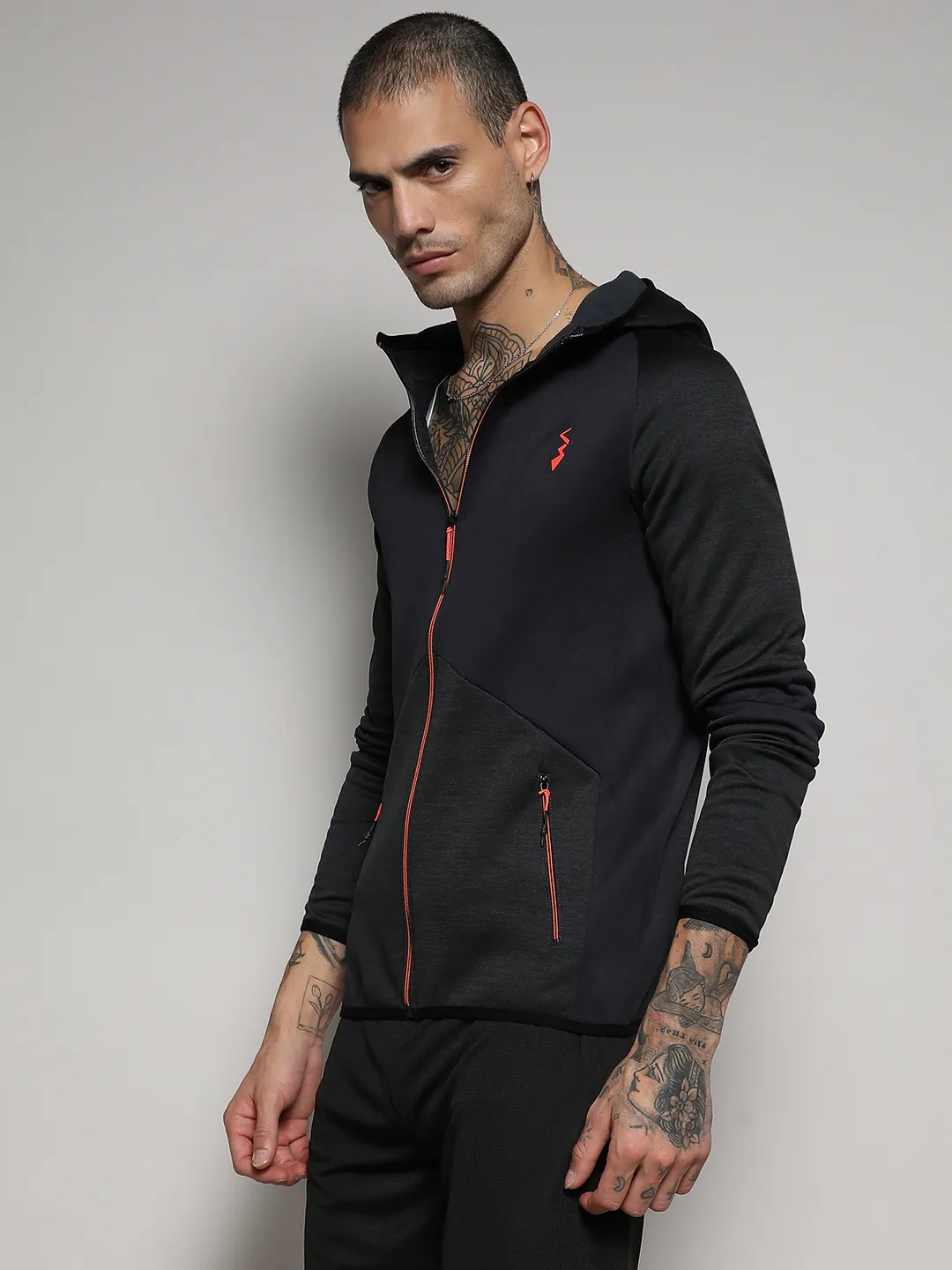 Zip-Front Activewear Jacket With Insert Pocket - Image 2