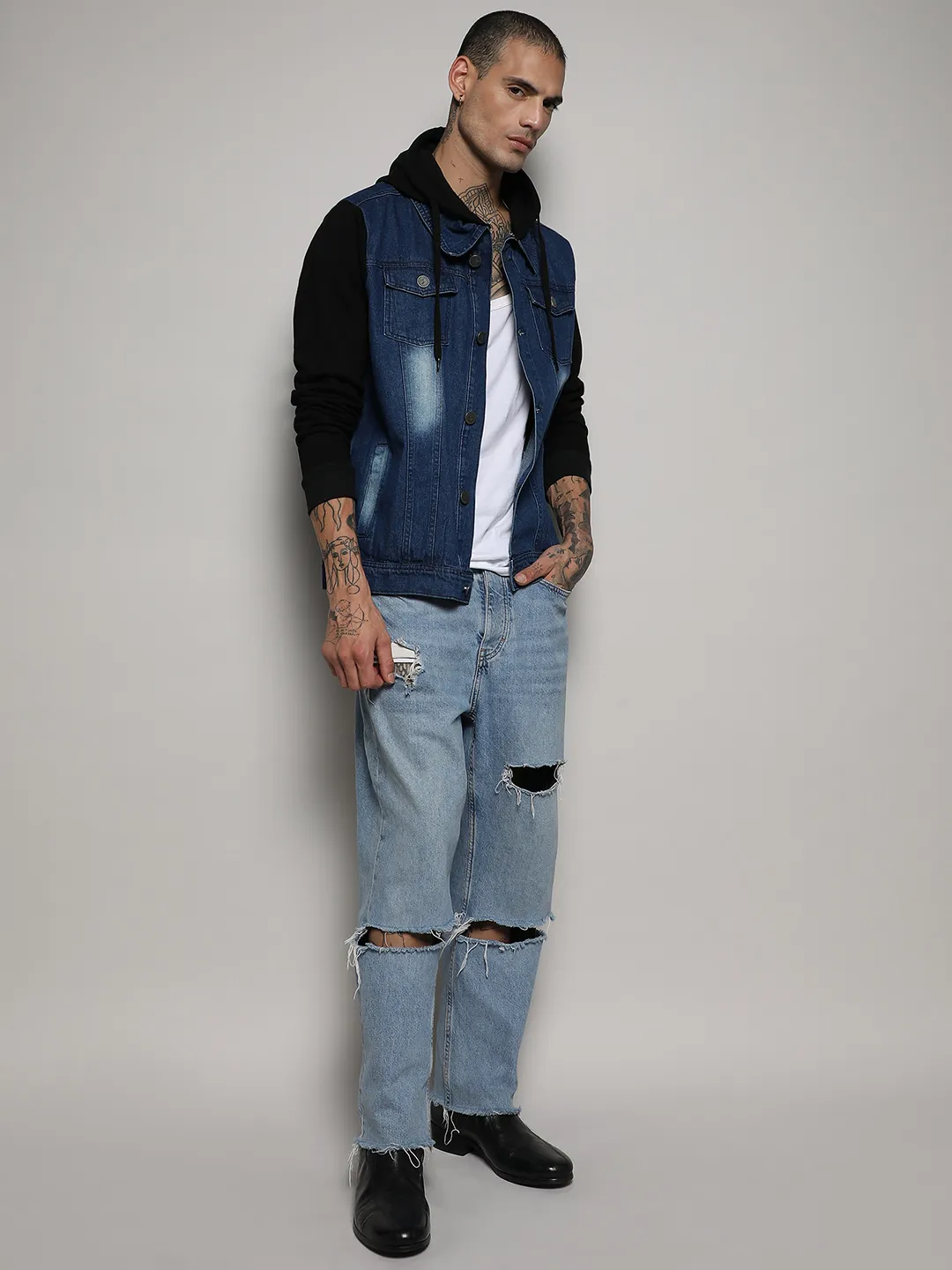 Light-Wash Denim Jacket With Sweatshirt Sleeve - Image 5