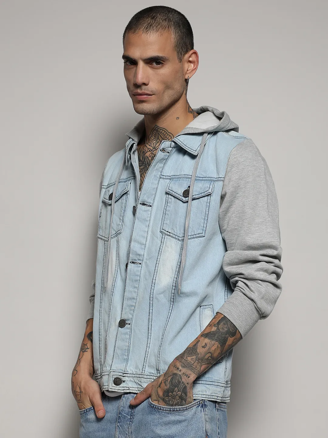 Light-Wash Denim Jacket With Sweatshirt Sleeve - Image 3
