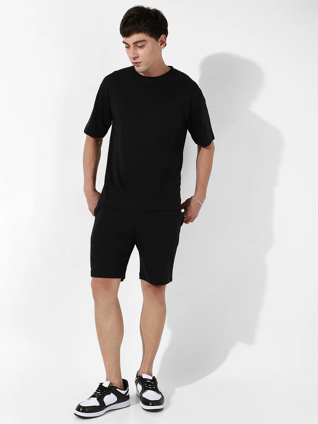 Relaxed Co-Ord Set With Graphic Print - Image 5