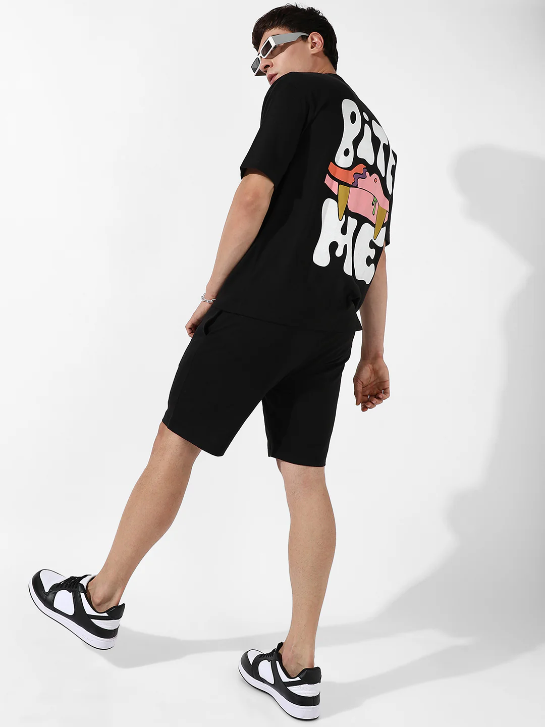 Relaxed Co-Ord Set With Graphic Print - Image 6