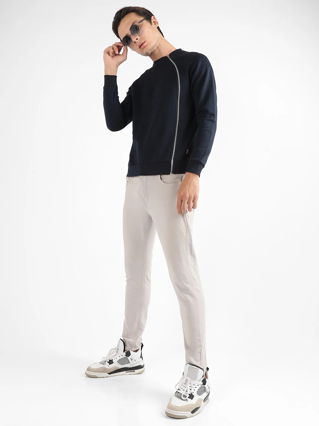 Sweatshirt With Asymmetriclal Zip - Image 6
