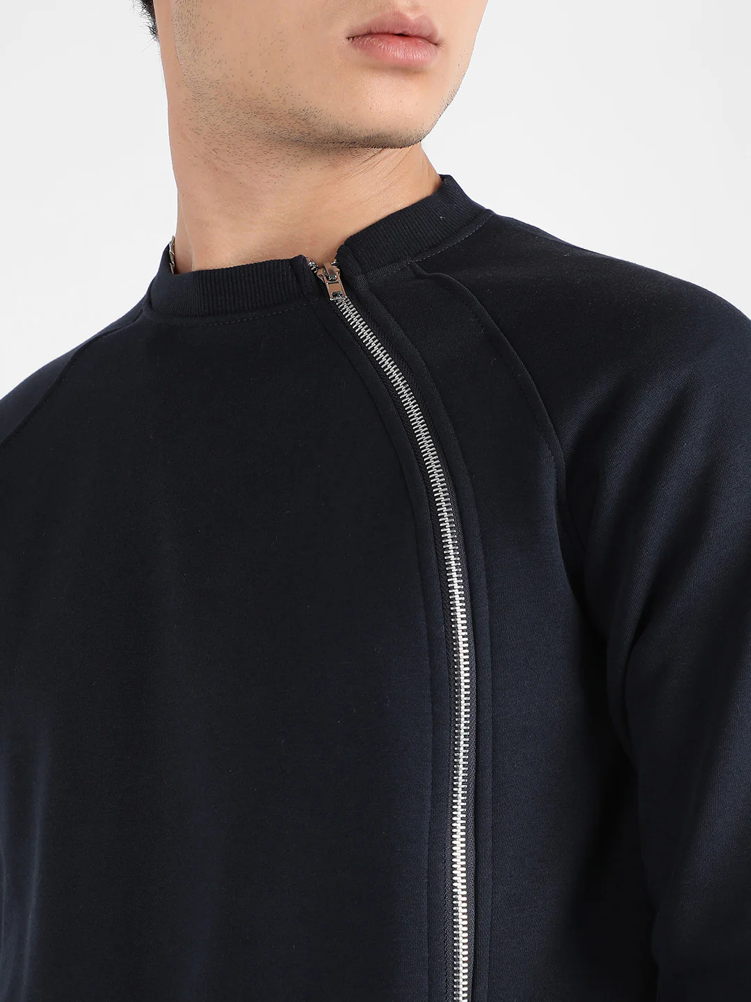 Sweatshirt With Asymmetriclal Zip - Image 7
