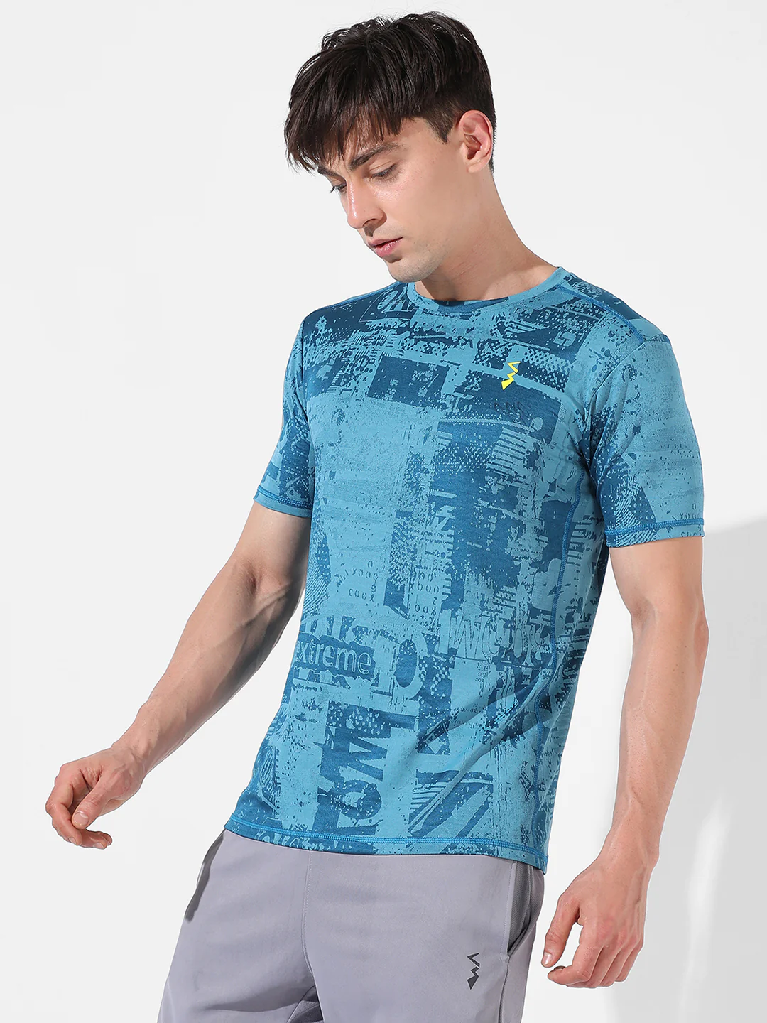 Abstract Print Activewear T-Shirt - Image 3