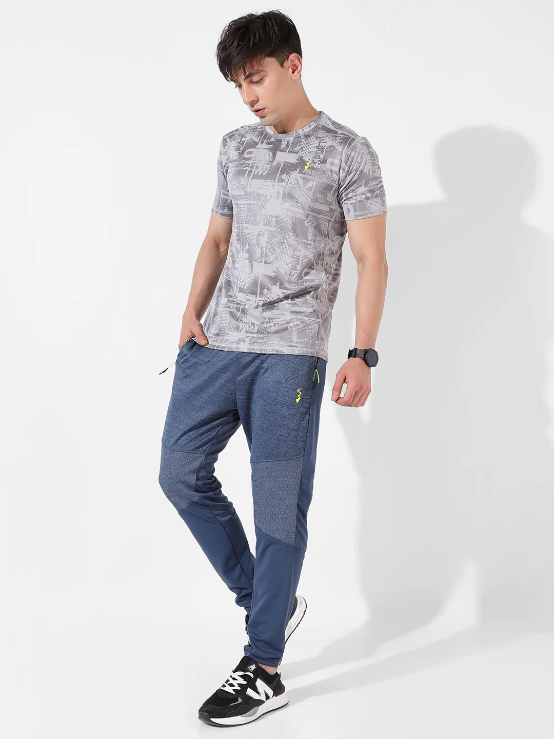Abstract Print Activewear T-Shirt - Image 5