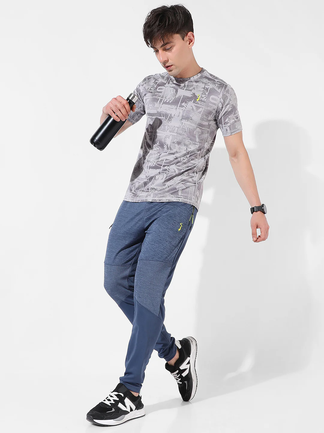 Abstract Print Activewear T-Shirt - Image 6