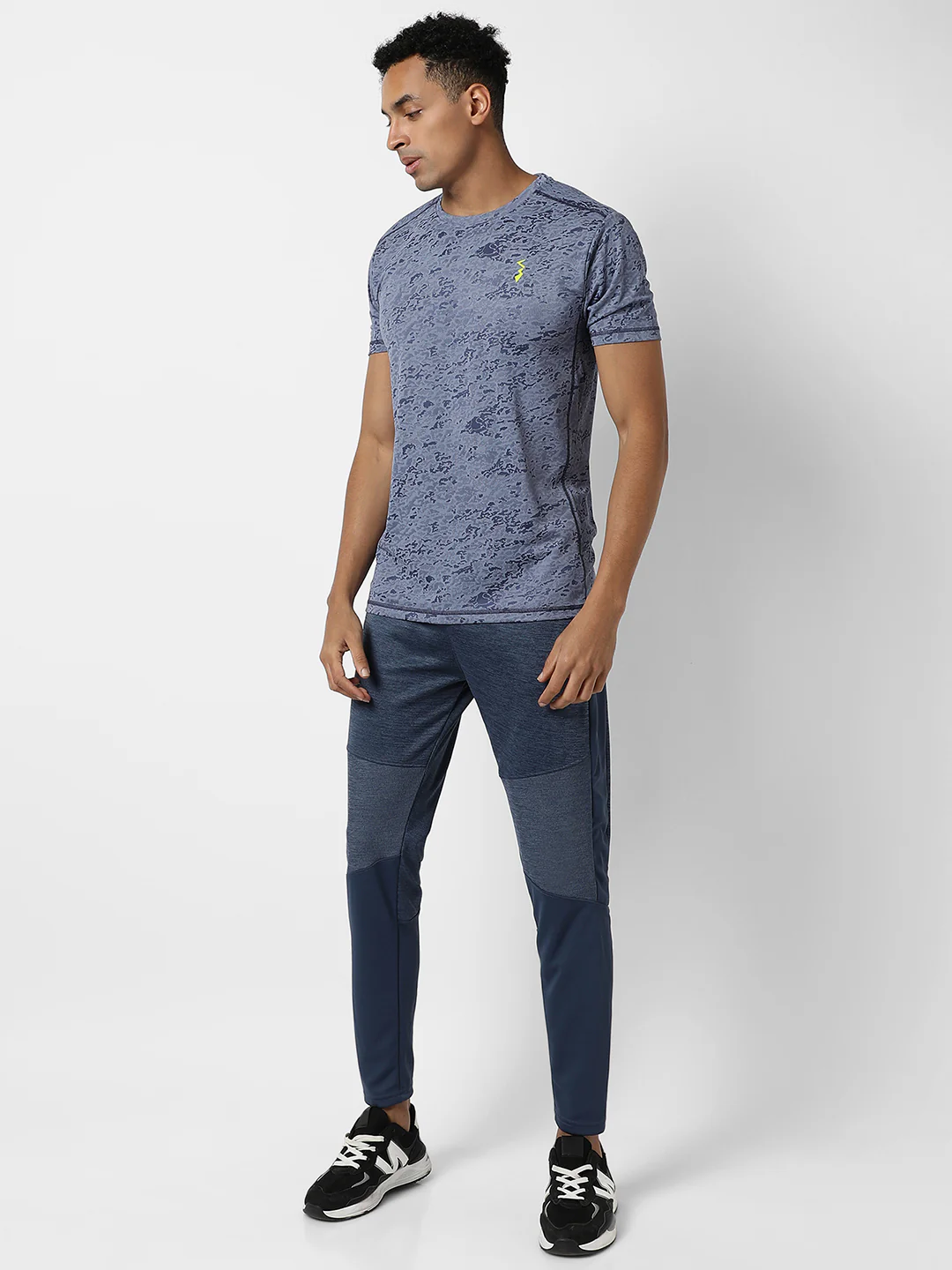 Abstract Print Activewear T-Shirt - Image 5