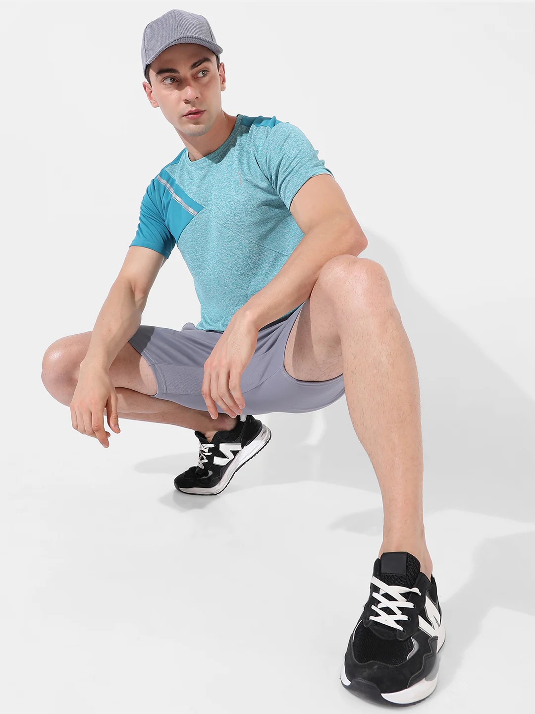Contrast Heathered Activewear T-Shirt - Image 6