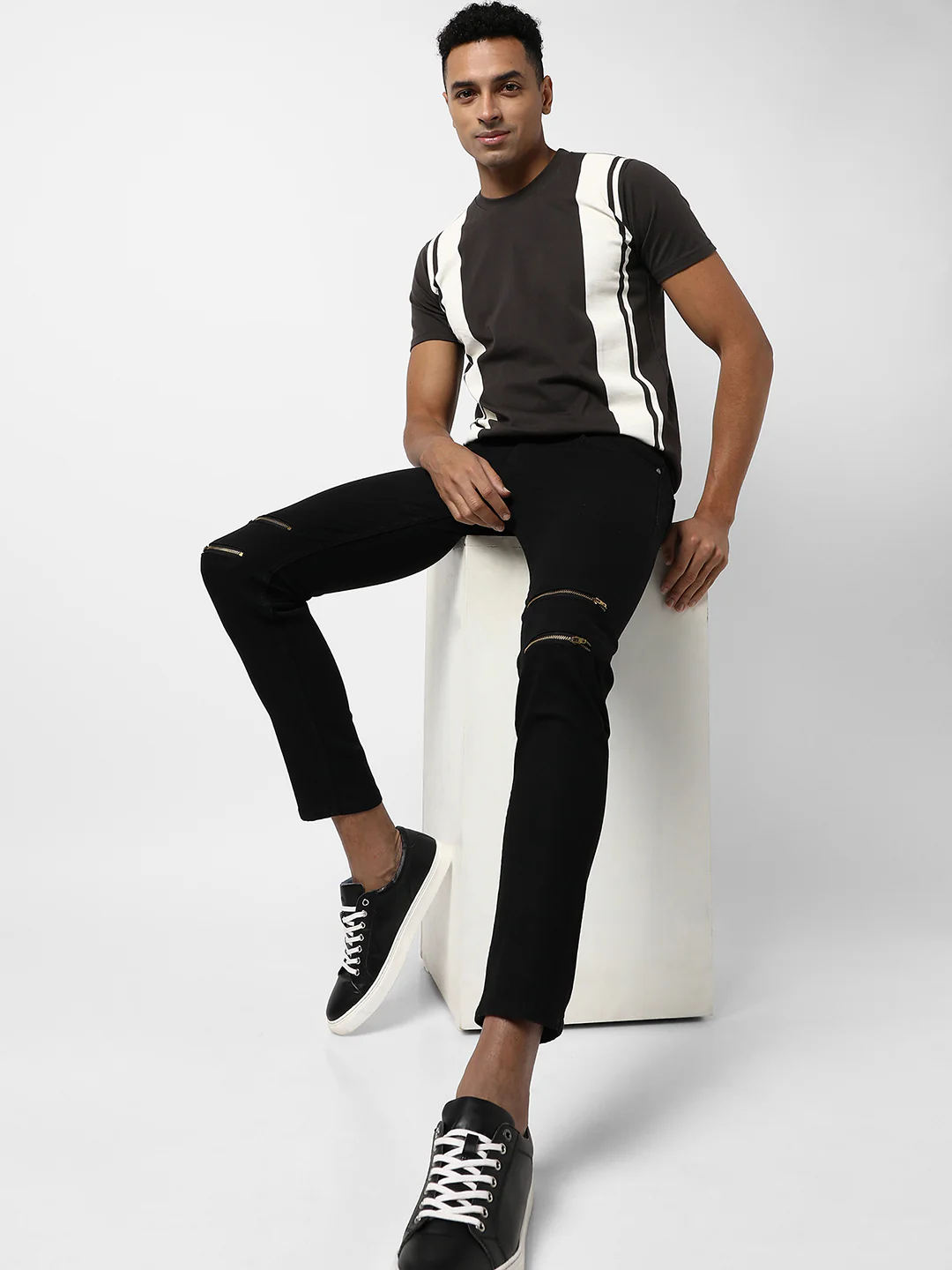 Colourblocked Casual T-Shirt - Image 6