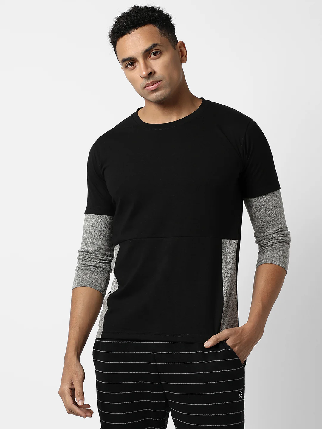 Colourblocked Casual T-Shirt - Image 2