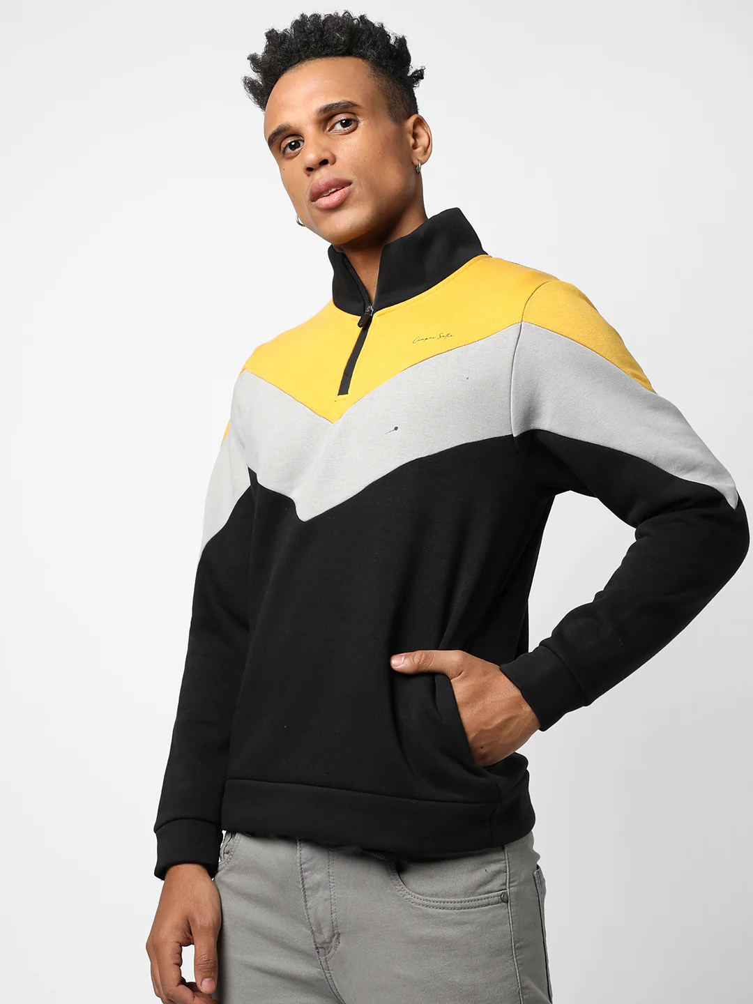 Contrast Panel Sweatshirt With Half-Zip Closure - Image 3