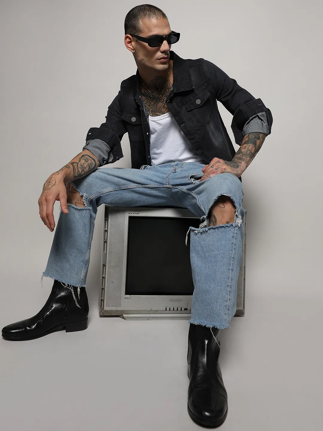 Dark-Wash Denim Jacket With Flap Pocket - Image 6
