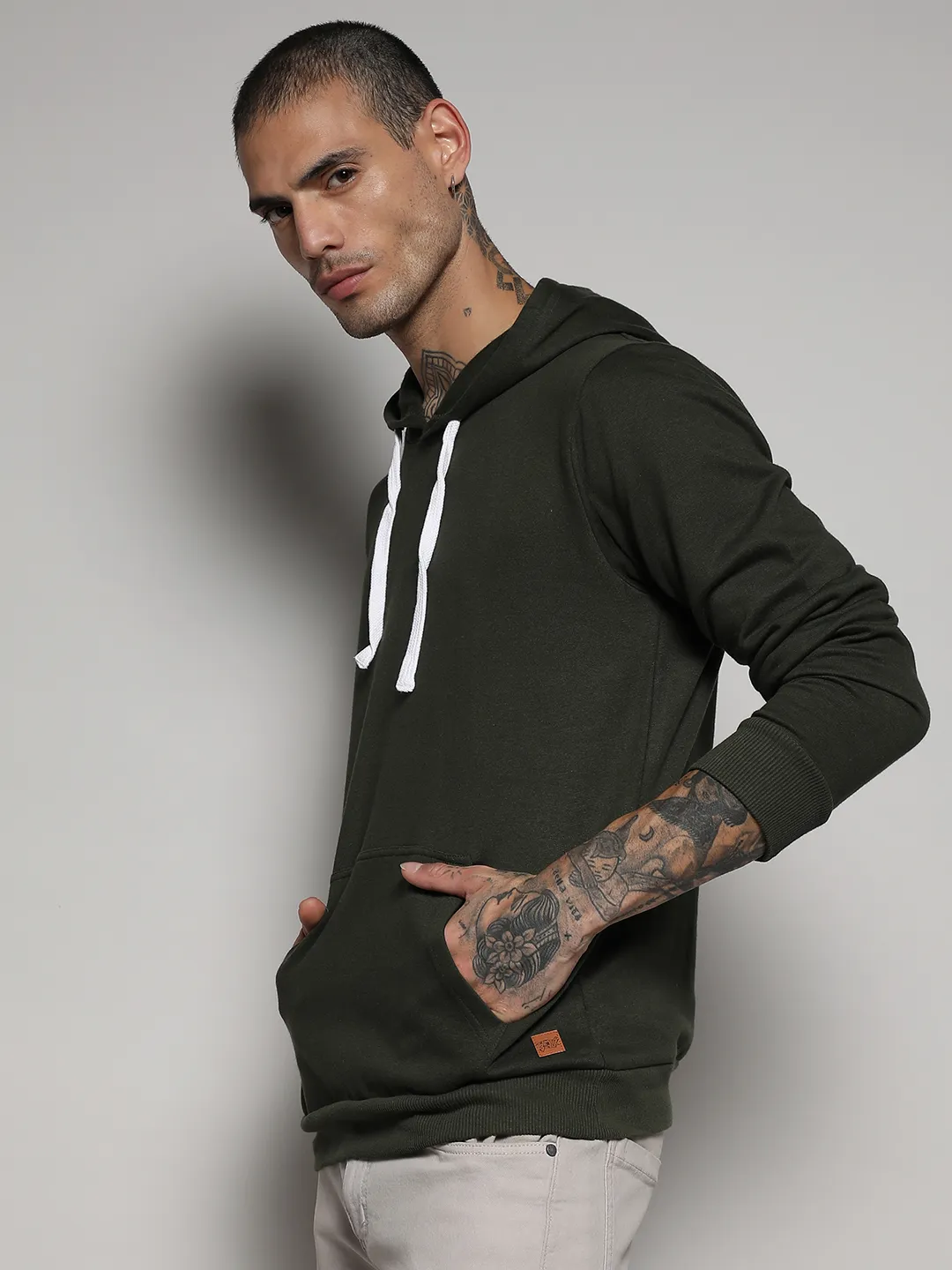 Pullover Hoodie With Contrast Drawstring - Image 3