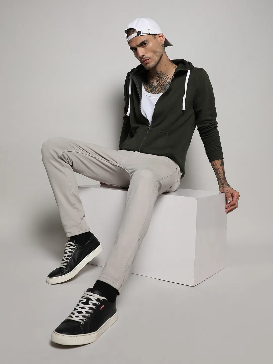 Zip-Front Hoodie With Contrast Drawstring - Image 6