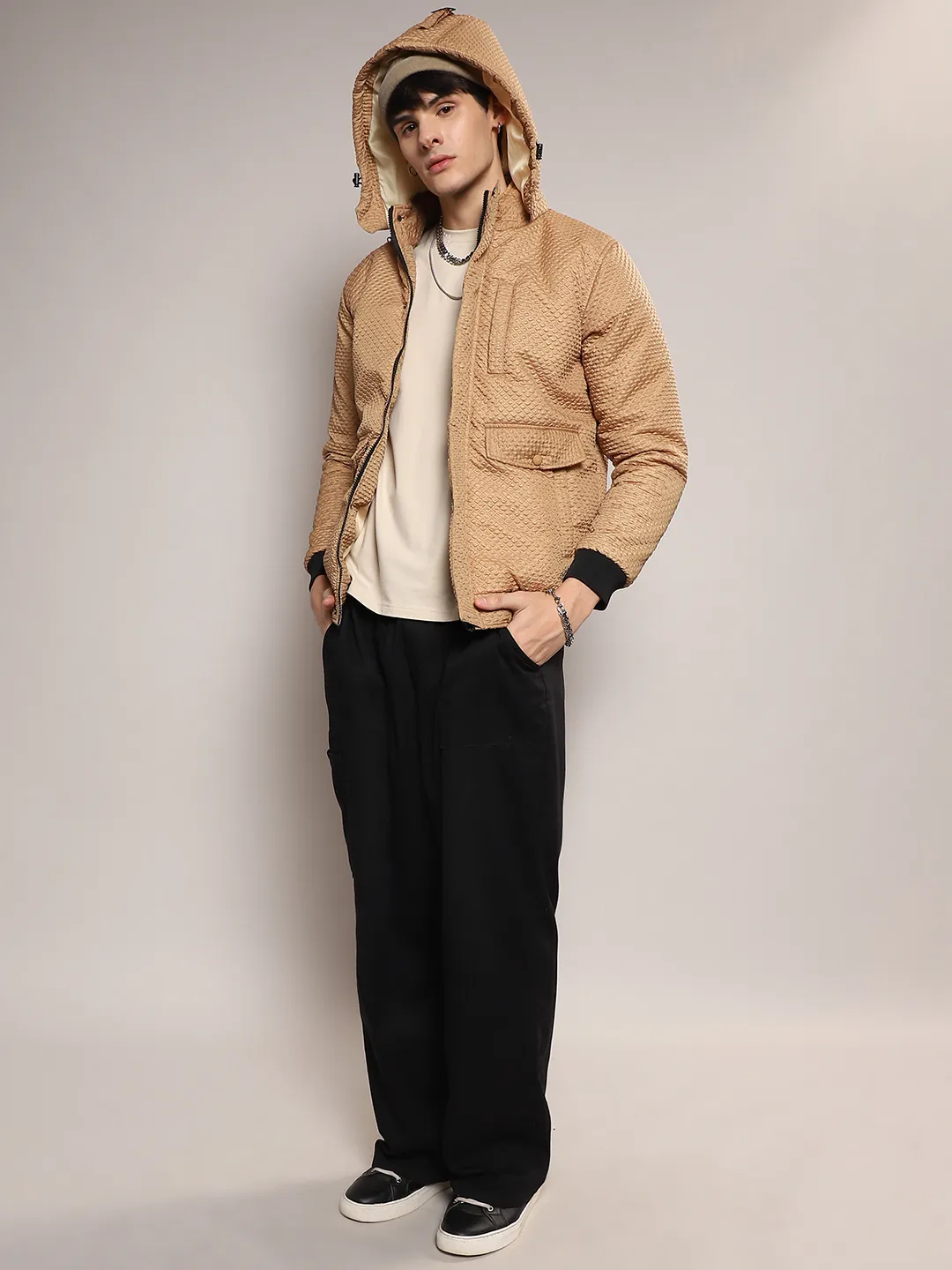 Self-Design Diamond Puffer Jacket With Fleece Hood - Image 6