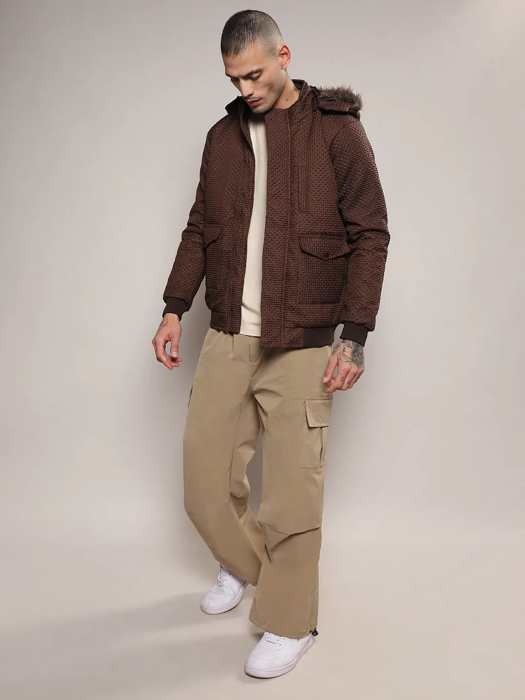 Self-Design Diamond Puffer Jacket With Fleece Hood - Image 5
