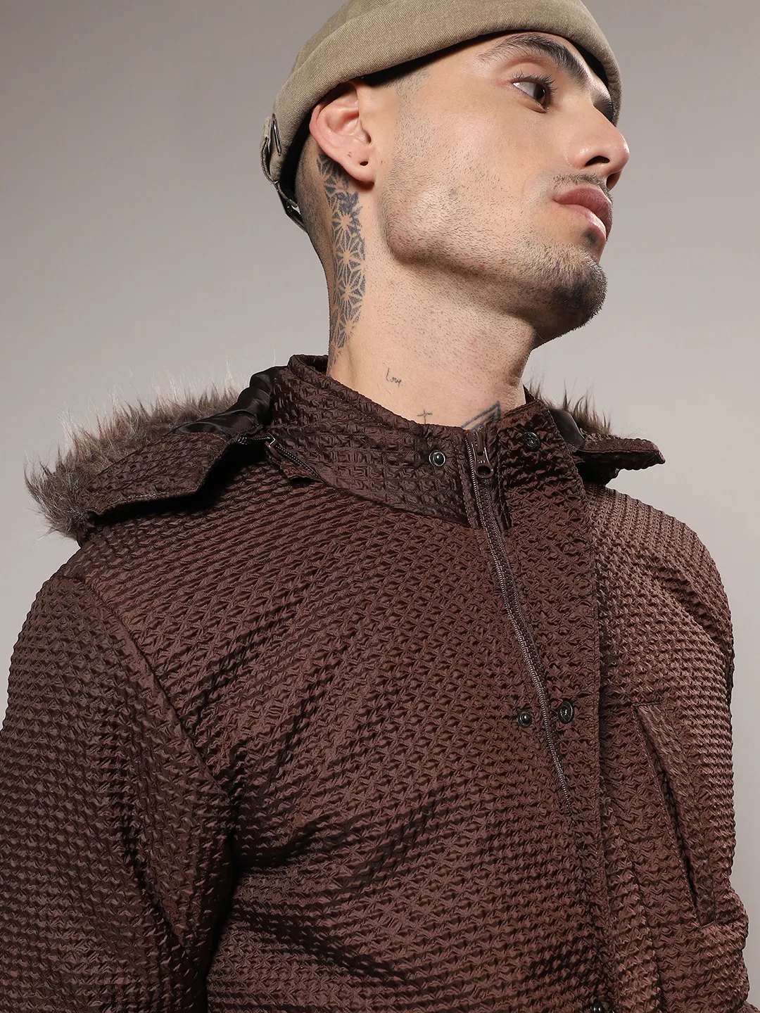 Self-Design Diamond Puffer Jacket With Fleece Hood - Image 7