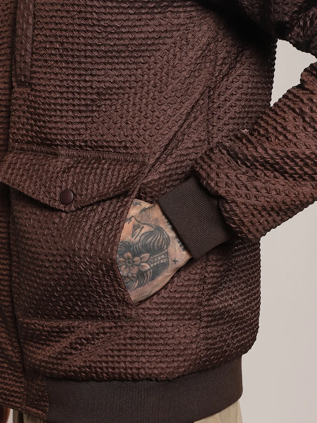 Self-Design Diamond Puffer Jacket With Fleece Hood - Image 8