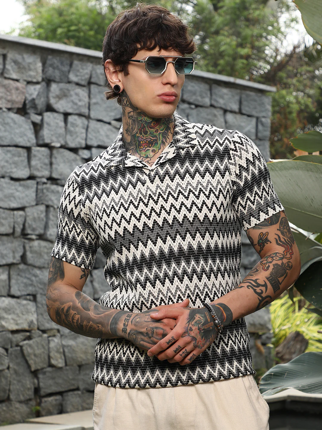 Zig-Zag Knit Polo T-Shirt - Image 14
