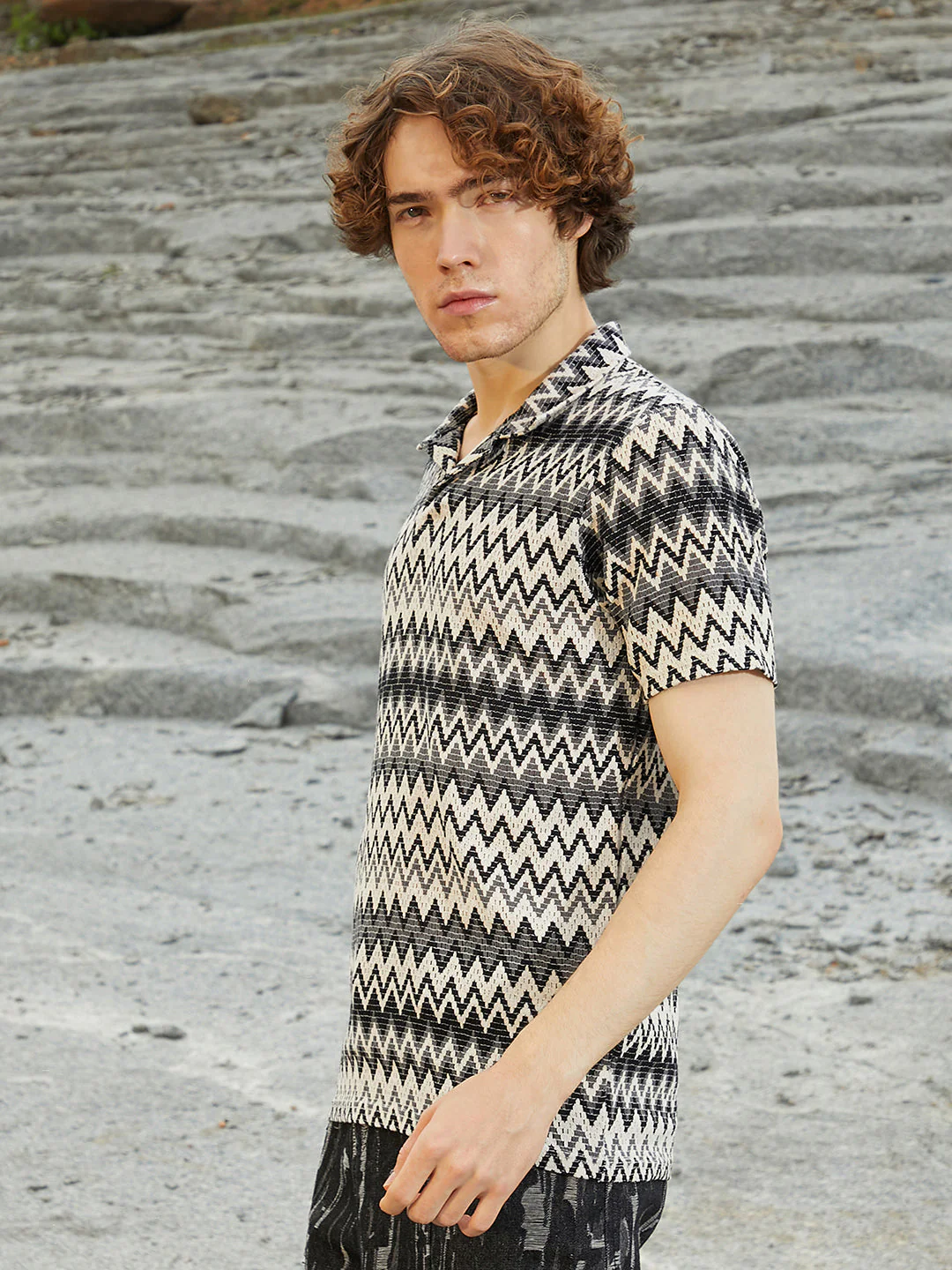 Zig-Zag Knit Polo T-Shirt - Image 3