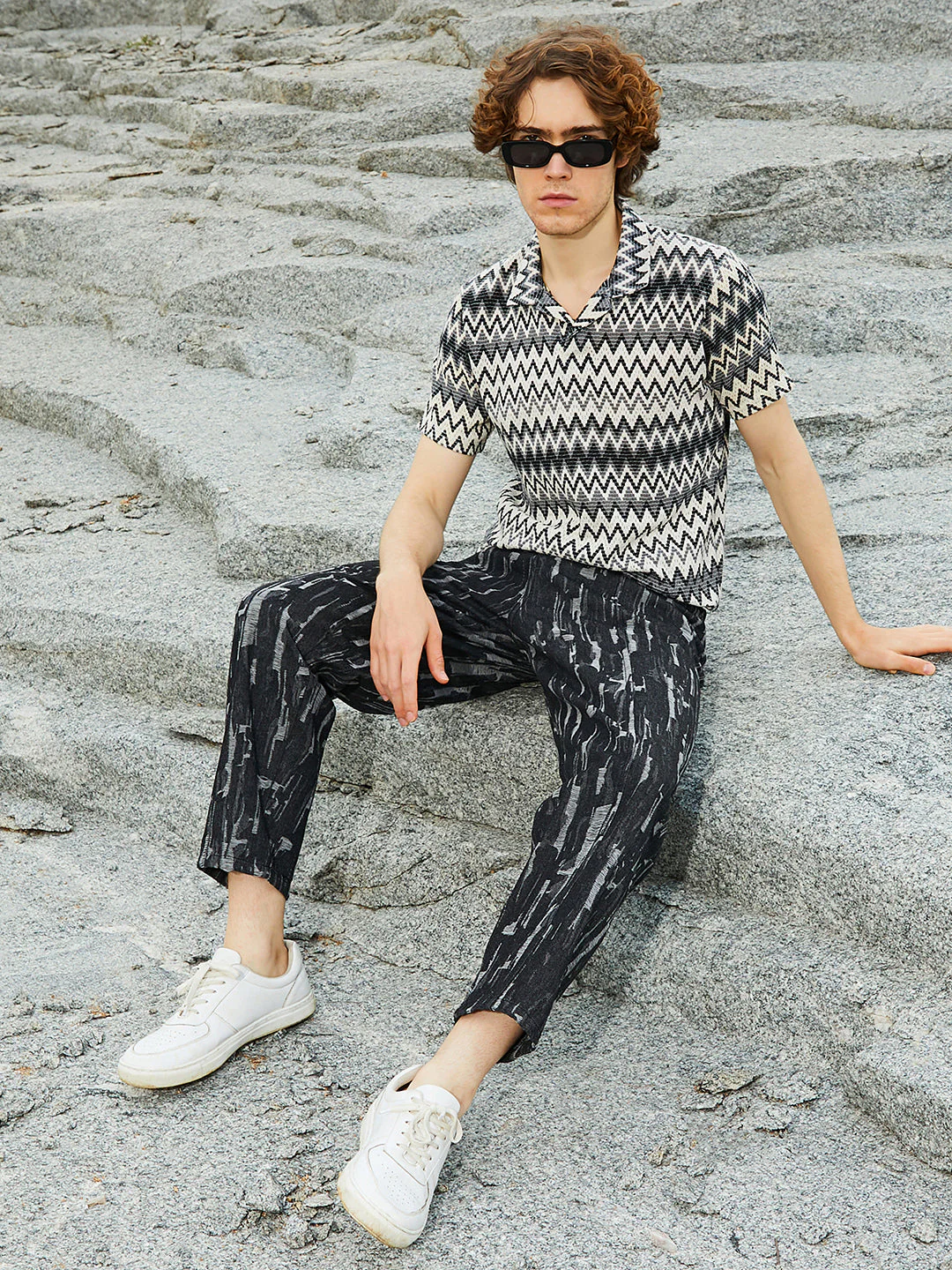 Zig-Zag Knit Polo T-Shirt - Image 6