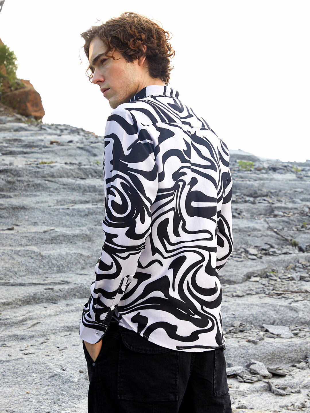Contrast-Fluid Shirt - Image 4