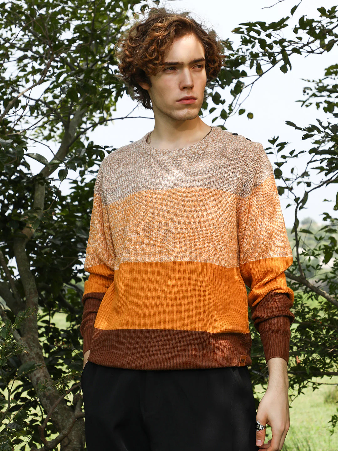Contrast Panel Pullover Sweater - Image 3