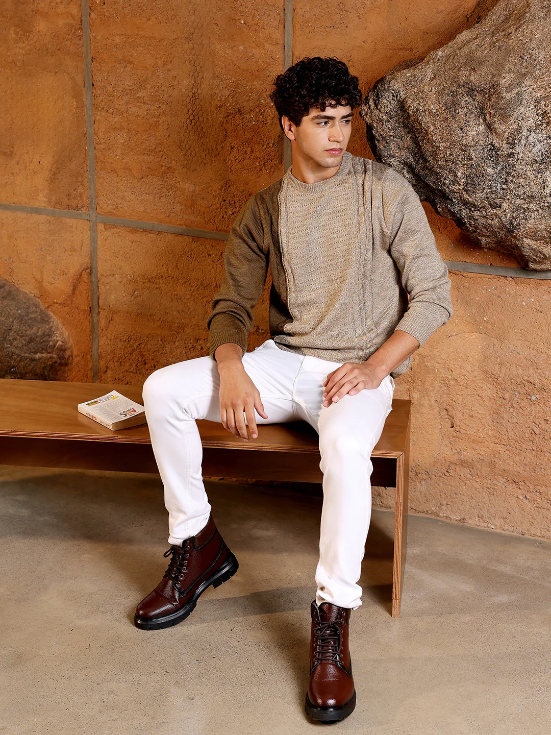 Contrast Panel Pullover Sweater - Image 4