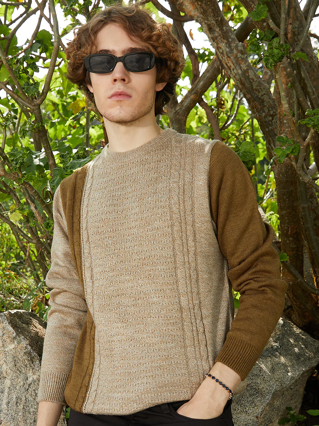 Contrast Panel Pullover Sweater - Image 5