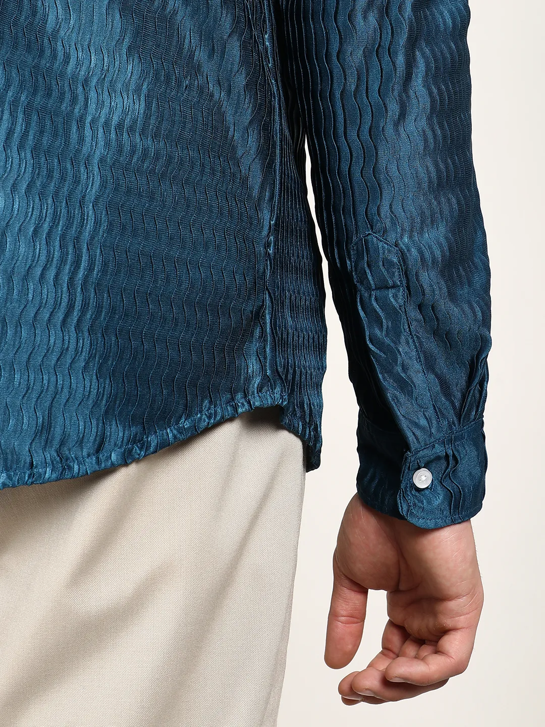 Curly-Creased Shirt - Image 6