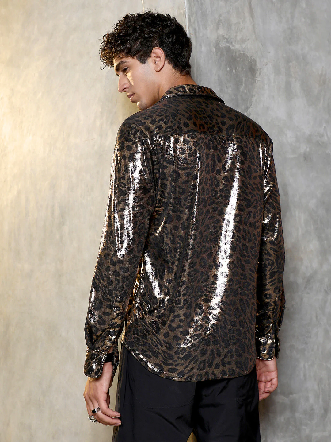Metallic-Cheetah Velvet Shirt - Image 4