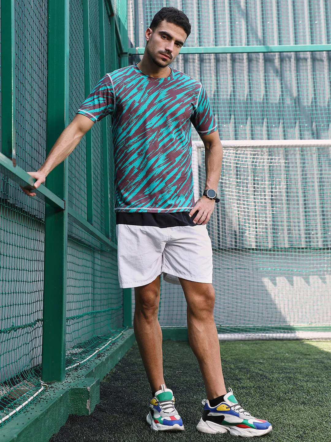 Contrast-Stroke Activewear T-Shirt - Image 5