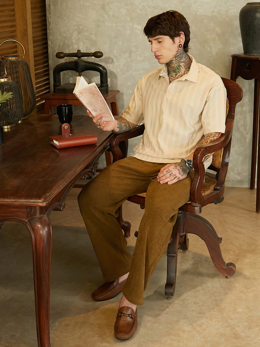 Spiralknot-Tactile Oversized Polo T-Shirt - Image 6