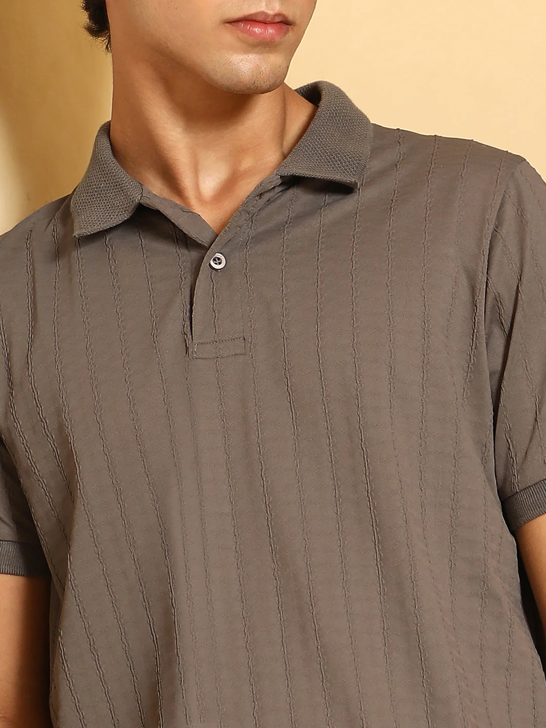 Rope-Lined Textured Polo T-Shirt - Image 7