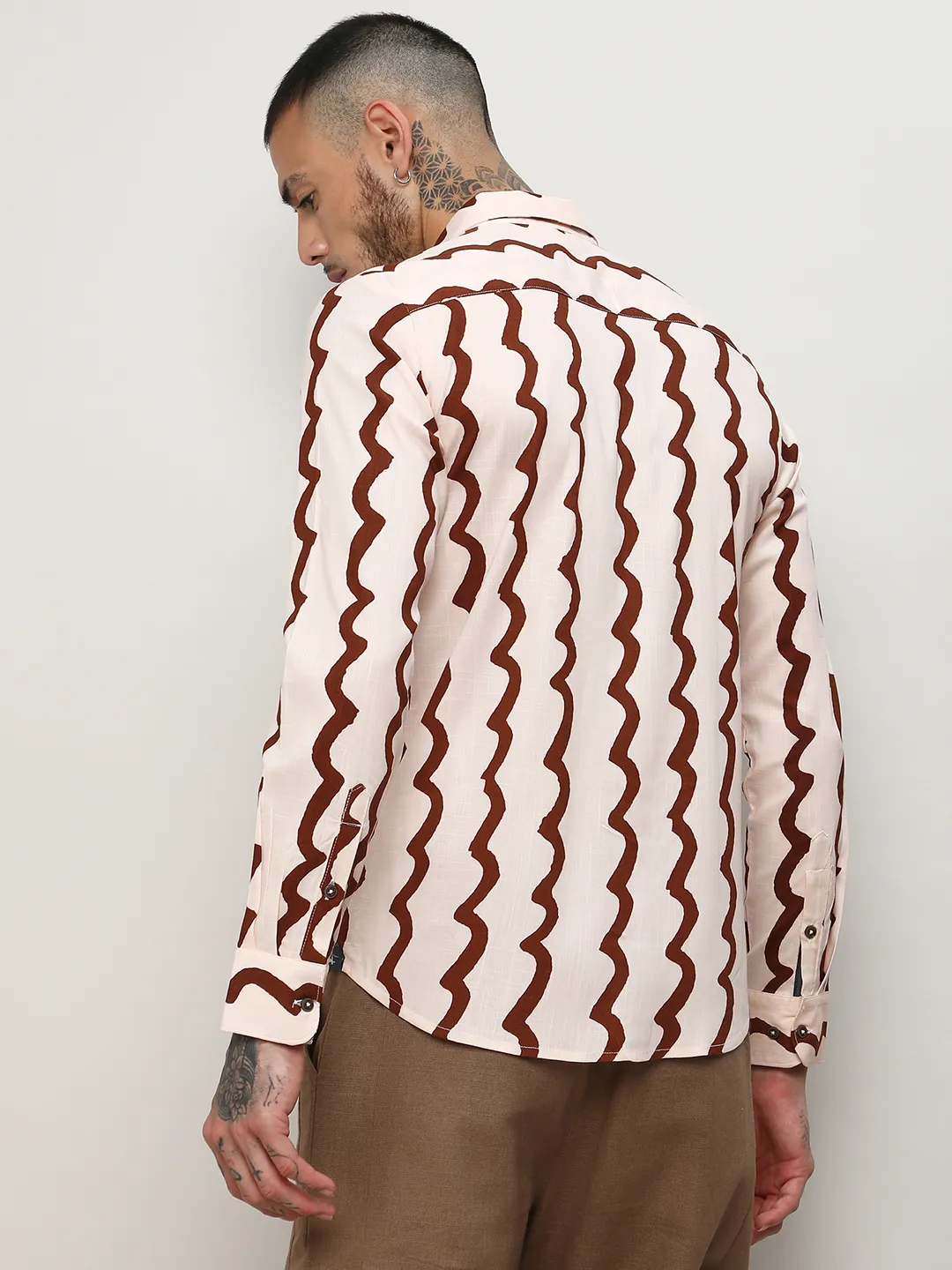 Contrast Paint Lines Shirt - Image 4