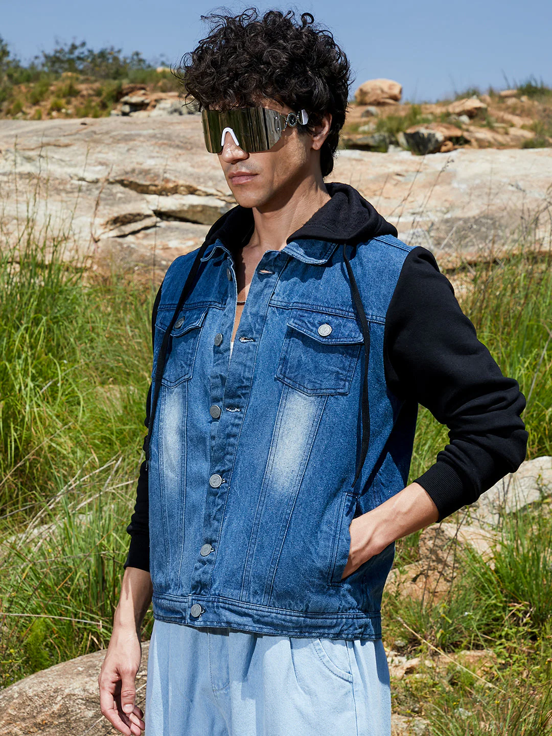 Medium-Wash Denim Jacket With Sweatshirt Sleeve - Image 3