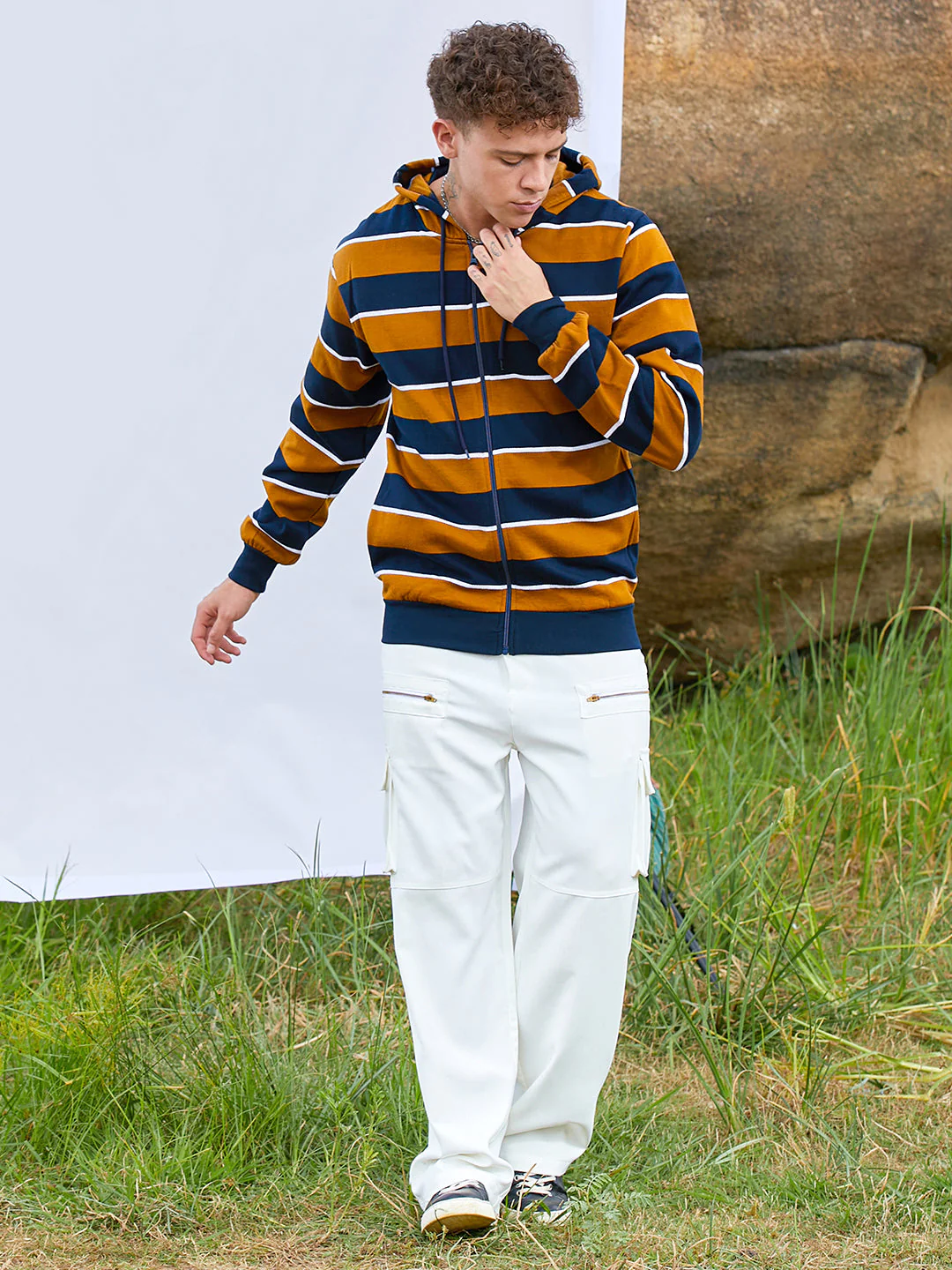 Men's Horizontal Striped Zip-Front Hoodie - Image 5