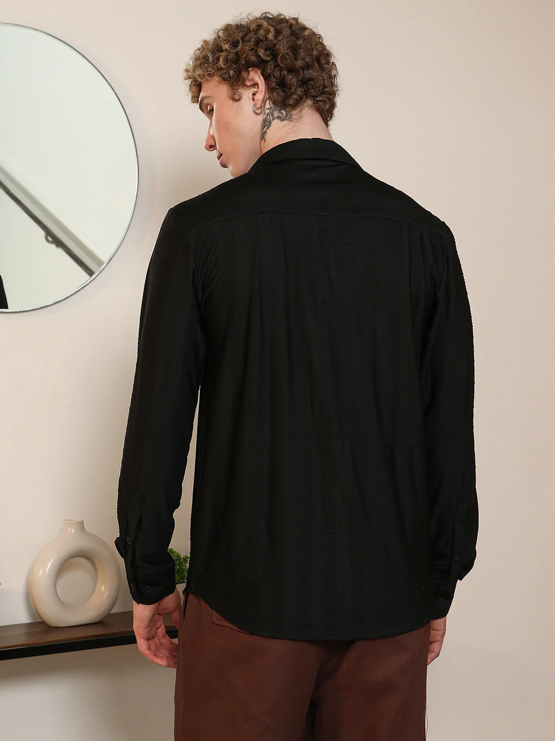 Black Tailored Fit Spread Collar Full Sleeve Shirt - Image 4