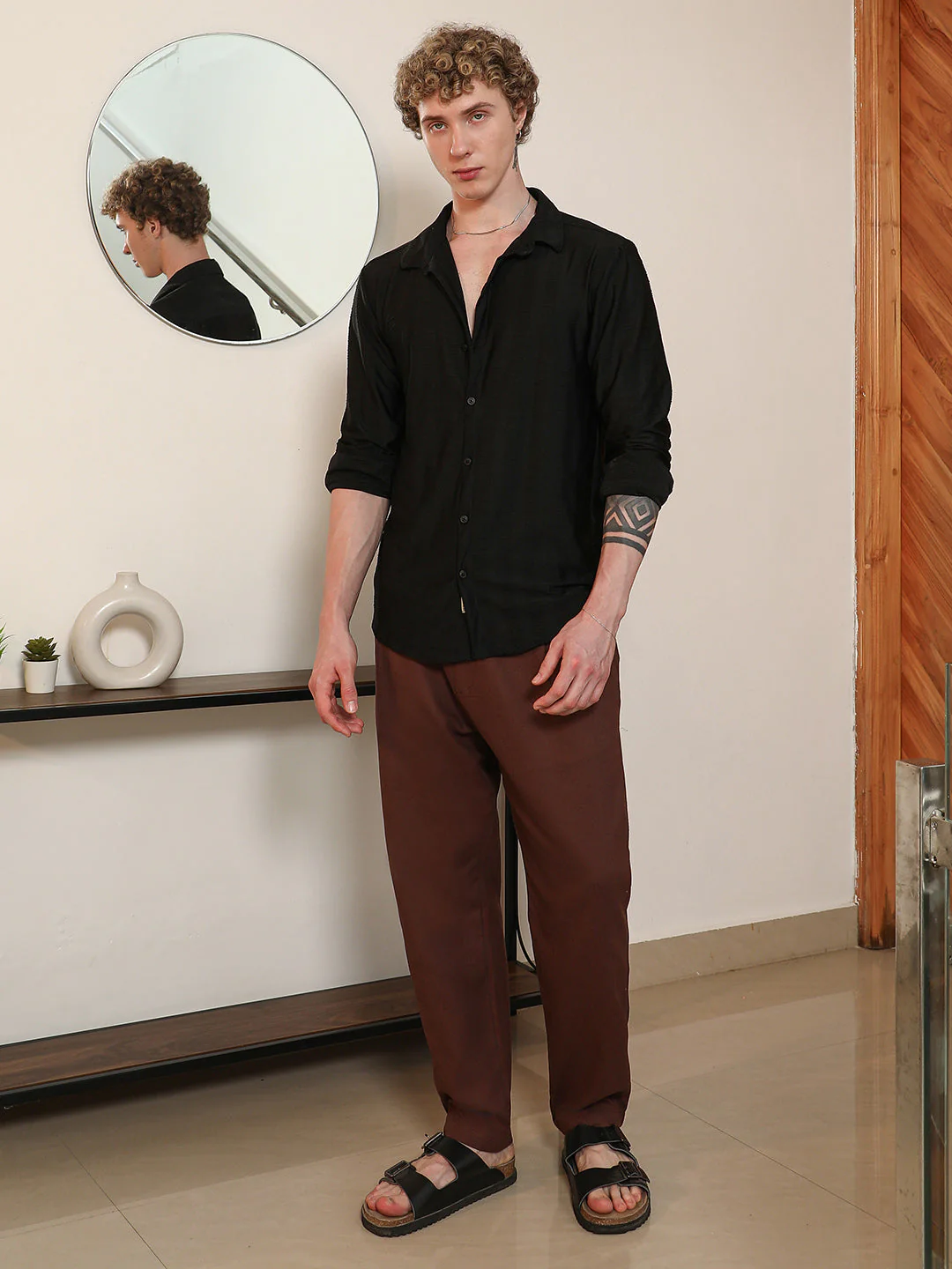 Black Tailored Fit Spread Collar Full Sleeve Shirt - Image 5